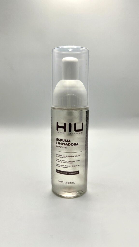 Foto10 Editada Luz Suave Productos Cuidado Tatuajes Cremas Jabones